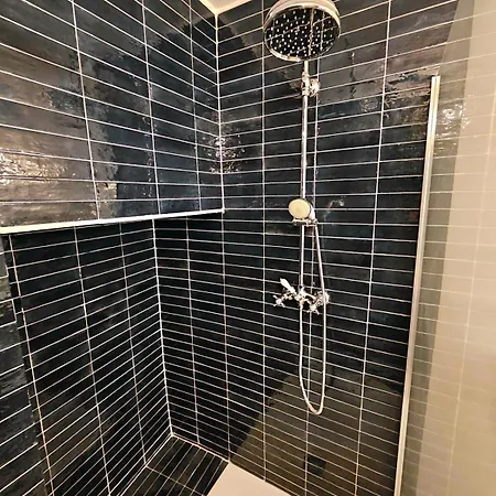 Villa Magnifique Avec Piscine- Hauteurs De