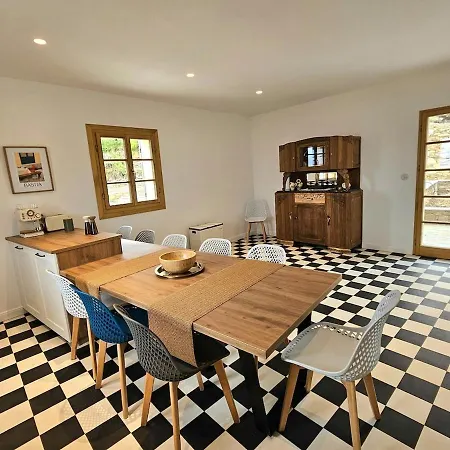 Villa Magnifique Avec Piscine- Hauteurs De *