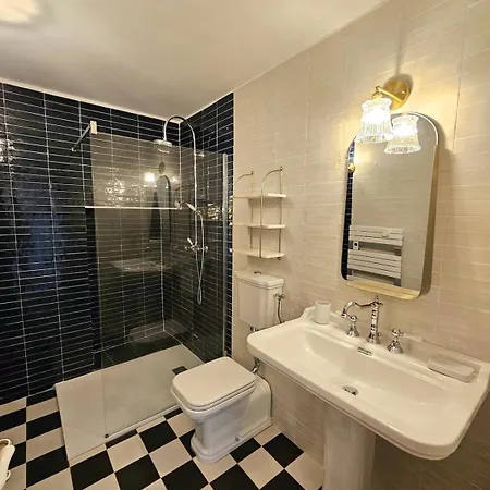 Magnifique Avec Piscine- Hauteurs De Bastia (Corsica)