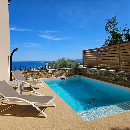 Magnifique Avec Piscine- Hauteurs De Villa