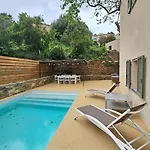 Magnifique Avec Piscine- Hauteurs De Villa