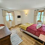 Villa Magnifique Avec Piscine- Hauteurs De