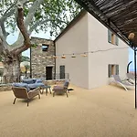 Magnifique Avec Piscine- Hauteurs De Villa *
