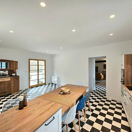 Magnifique Avec Piscine- Hauteurs De Bastia (Corsica)