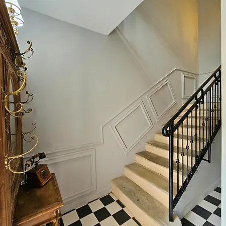 Magnifique Avec Piscine- Hauteurs De Villa