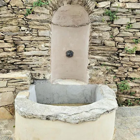 Magnifique Avec Piscine- Hauteurs De *