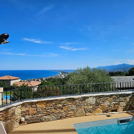 Magnifique Avec Piscine- Hauteurs De Villa