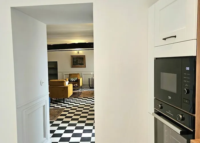 Magnifique Avec Piscine- Hauteurs De 别墅 *