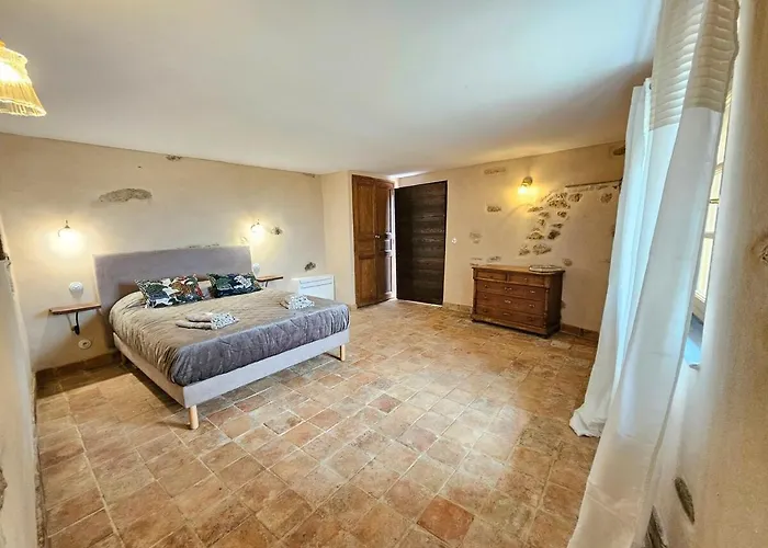 Magnifique Avec Piscine- Hauteurs De 别墅