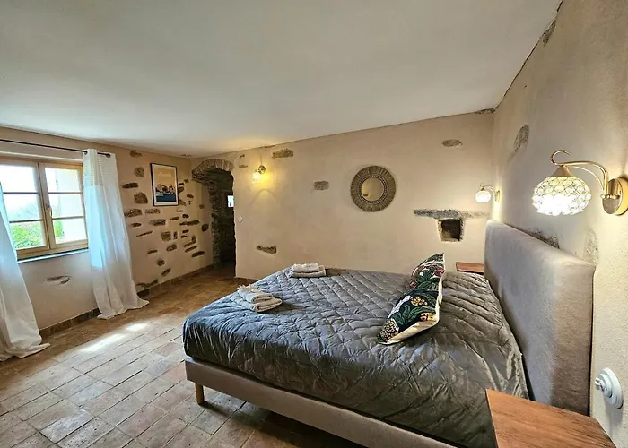 Magnifique Avec Piscine- Hauteurs De 巴斯蒂亚