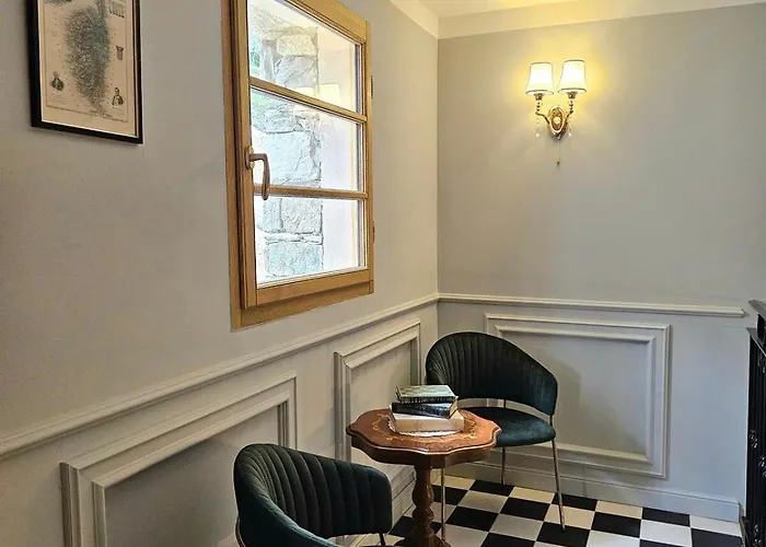 Magnifique Avec Piscine- Hauteurs De 别墅 *