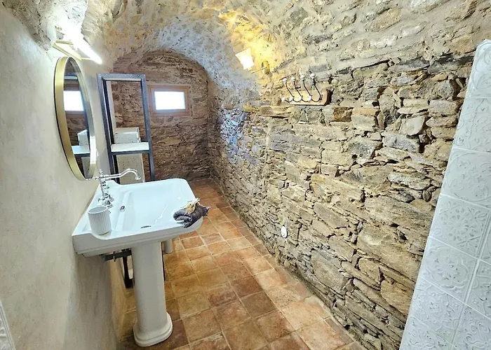 Magnifique Avec Piscine- Hauteurs De 别墅 *