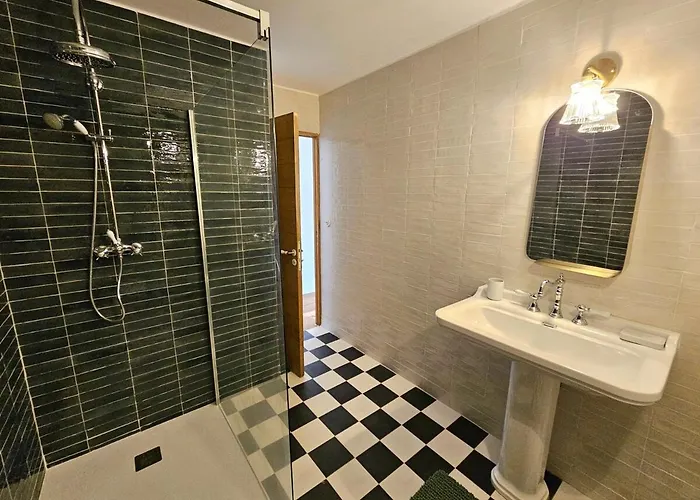 Magnifique Avec Piscine- Hauteurs De 别墅