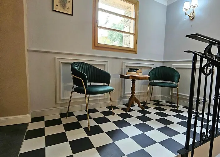 别墅 Magnifique Avec Piscine- Hauteurs De *