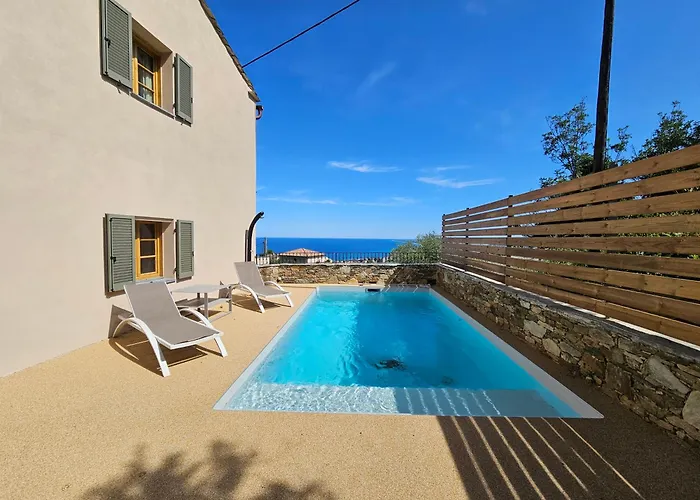 Magnifique Avec Piscine- Hauteurs De 别墅 *